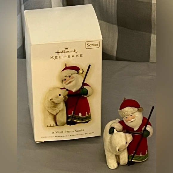 2009 Hallmark Keepsake Visit From Santa Ornament - Picture 4 of 9